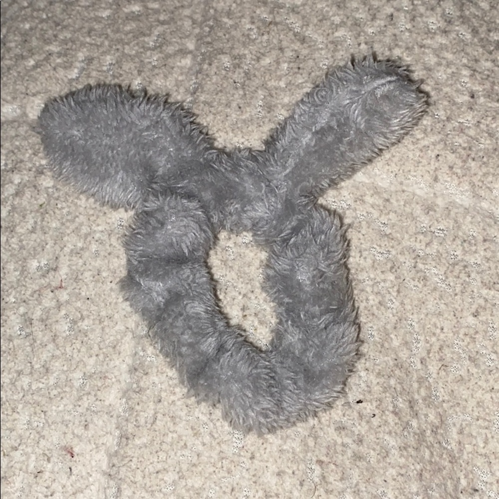 Scrunchie - Picture 1 of 2